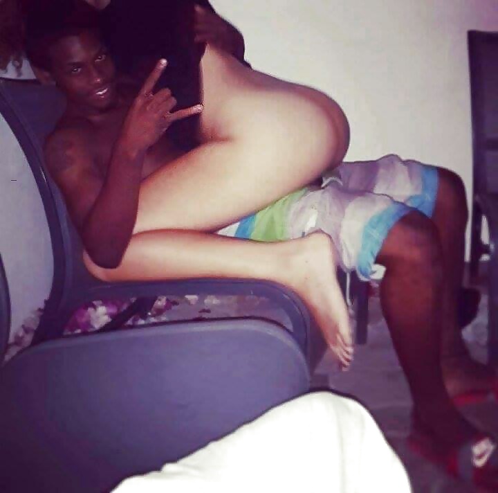 grosse pute qui baisse